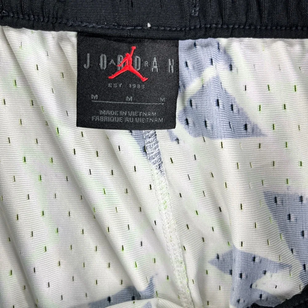 Michael Air Jordan Basketball Shorts Men M Neon Green Black Zig Zag Graphic Mesh